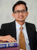 ผู้ช่วยศาสตราจารย์ น.ต.เถกิงศักดิ์ ชัยชาญ :